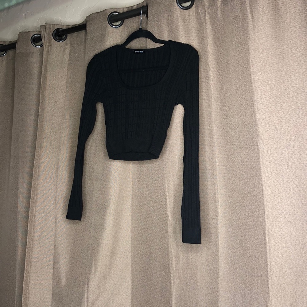 Crop top black sweater